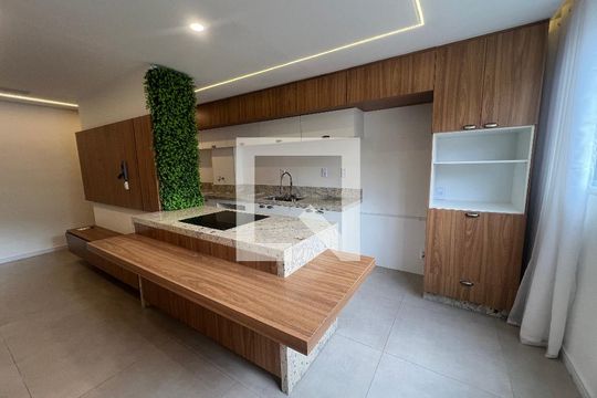 Apartamento para alugar com 2 quartos, 81m² em Teixeiras, Juiz de Fora