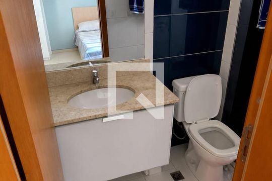 Banheiro de apartamento para alugar com 3 quartos, 104m² em Jardim Goiás, Goiânia