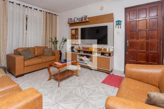 Casa à venda com 4 quartos, 180m² em Socorro, São Paulo