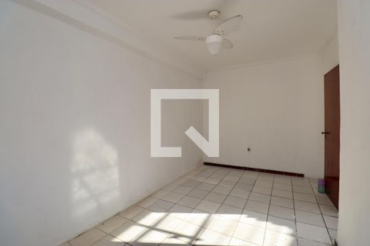 Quarto 1  de casa para alugar com 5 quartos, 350m² em Itapuã, Salvador