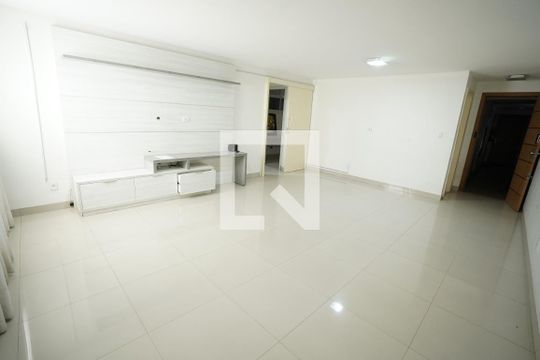 Apartamento à venda com 3 quartos, 123m² em Setor Marista, Goiânia