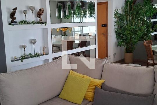 Sala de apartamento para alugar com 2 quartos, 107m² em Vila Lusitania, São Bernardo do Campo