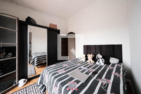 Suíte de casa à venda com 2 quartos, 138m² em Jardim Fernandes, São Paulo