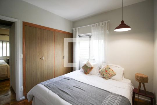 Suíte  de apartamento para alugar com 2 quartos, 81m² em Vila Nova Conceição, São Paulo