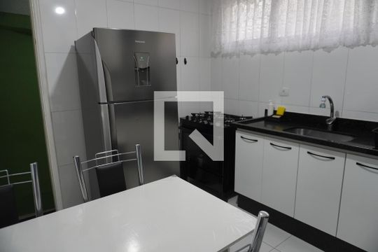 Casa à venda com 2 quartos, 136m² em Vila Brasil, São Paulo