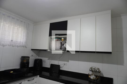 Casa à venda com 2 quartos, 136m² em Vila Brasil, São Paulo