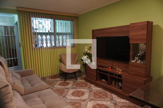 Casa à venda com 2 quartos, 136m² em Vila Brasil, São Paulo