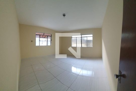 Casa 1 de casa à venda com 4 quartos, 160m² em Novo das Indústrias, Belo Horizonte
