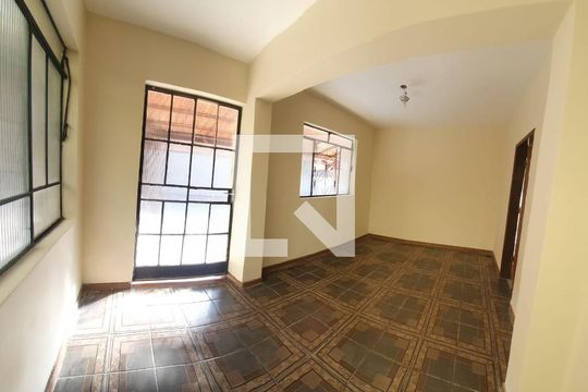 Casa 2 de casa à venda com 4 quartos, 160m² em Novo das Indústrias, Belo Horizonte