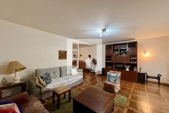 Sala  de casa à venda com 4 quartos, 267m² em Jardim das Acacias, São Paulo