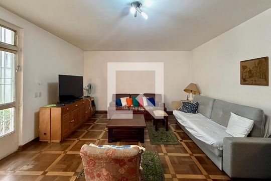 Sala  de casa à venda com 4 quartos, 267m² em Jardim das Acacias, São Paulo