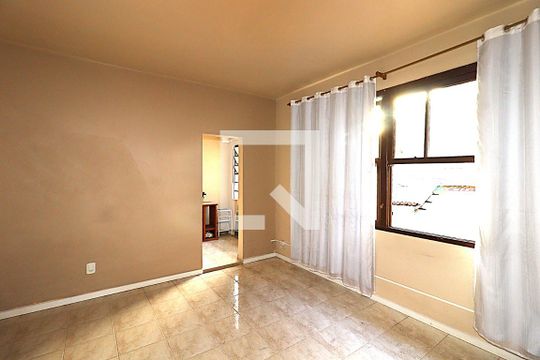 Suíte de casa à venda com 2 quartos, 150m² em Cristo Redentor, Porto Alegre