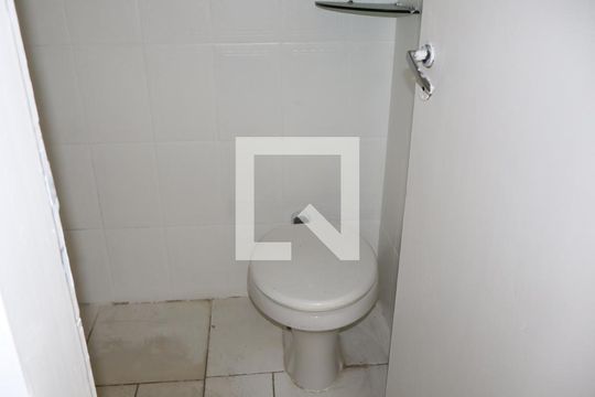 Banheiro de casa para alugar com 1 quarto, 40m² em Vila Lucia, São Paulo