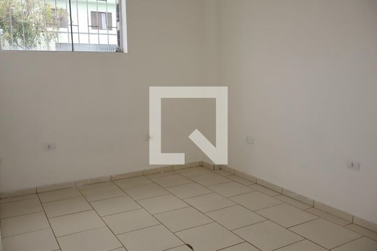 Quarto de casa para alugar com 1 quarto, 40m² em Vila Lucia, São Paulo
