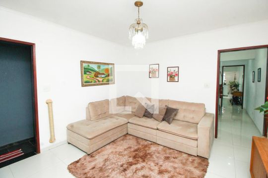 Casa à venda com 3 quartos, 200m² em Vila Humaita, Santo André