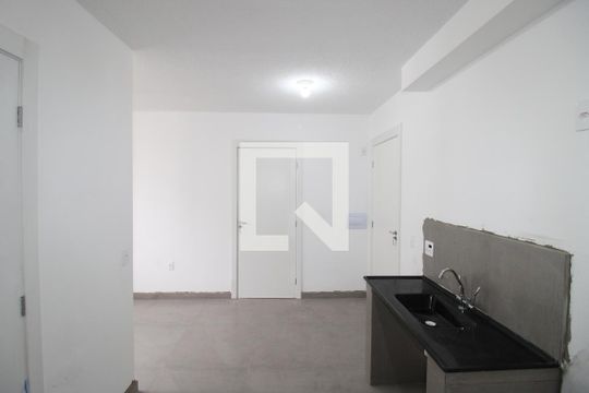 Sala / Cozinha / Área de Serviço de apartamento para alugar com 1 quarto, 35m² em Cidade Nova São Miguel, São Paulo