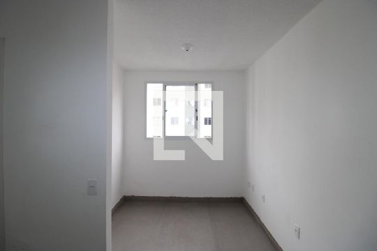 Sala / Cozinha / Área de Serviço de apartamento para alugar com 1 quarto, 35m² em Cidade Nova São Miguel, São Paulo