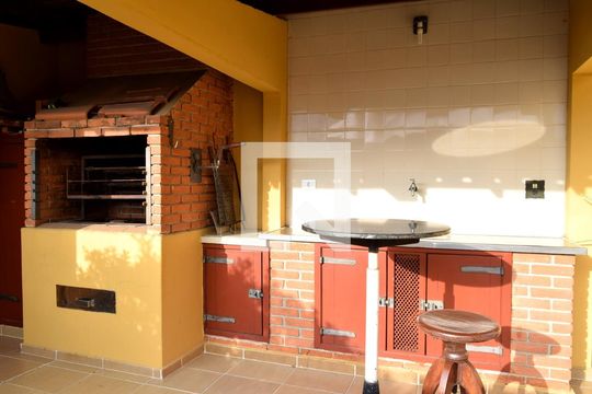 Churrasqueira de casa à venda com 4 quartos, 351m² em Sumaré, São Paulo