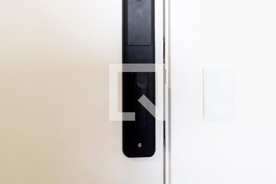 Fechadura eletrônica de apartamento à venda com 2 quartos, 43m² em Tatuapé, São Paulo