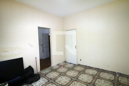 Sala de apartamento para alugar com 1 quarto, 45m² em Vigário Geral, Rio de Janeiro