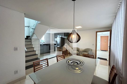 Sala/cozinha de apartamento para alugar com 3 quartos, 150m² em Serrano, Belo Horizonte