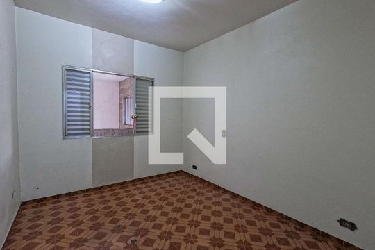 Casa à venda com 4 quartos, 450m² em Vila Souza, São Paulo