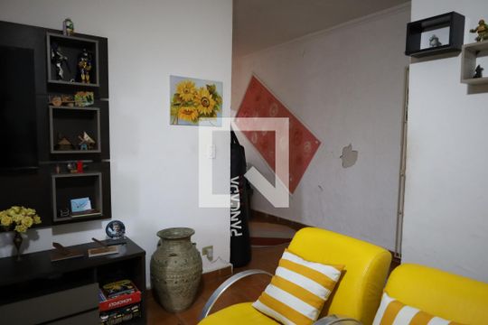 Sala de casa à venda com 4 quartos, 268m² em Jardim Ana Lucia, São Paulo