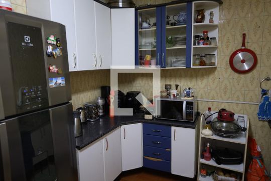 Cozinha de casa à venda com 4 quartos, 268m² em Jardim Ana Lucia, São Paulo