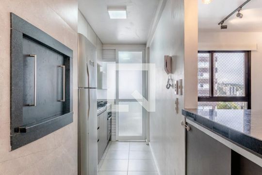 Cozinha de apartamento à venda com 2 quartos, 58m² em Jardim do Salso, Porto Alegre