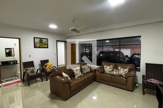 Sala de casa à venda com 2 quartos, 240m² em Vila Sao Joao, Santo André