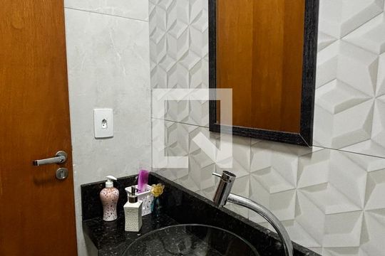 Lavabo de casa à venda com 2 quartos, 240m² em Vila Sao Joao, Santo André