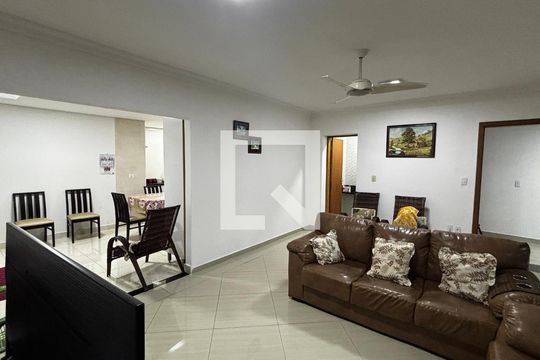 Sala de casa à venda com 2 quartos, 240m² em Vila Sao Joao, Santo André