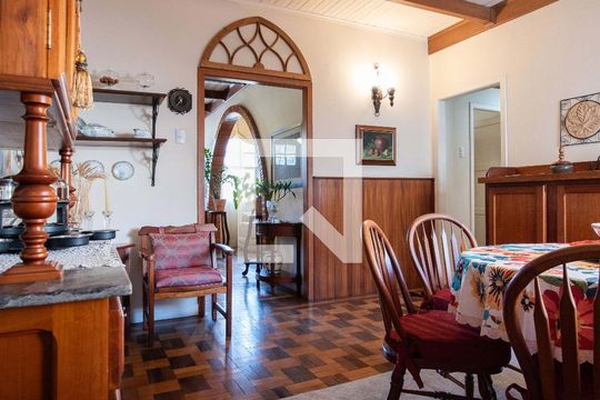 Sala de casa para alugar com 2 quartos, 110m² em Higienópolis, Porto Alegre