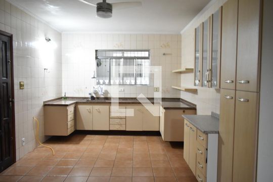 Cozinha de casa à venda com 3 quartos, 150m² em Parque Imperial, São Paulo