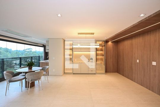 Sala de apartamento à venda com 3 quartos, 186m² em Real Parque, São Paulo