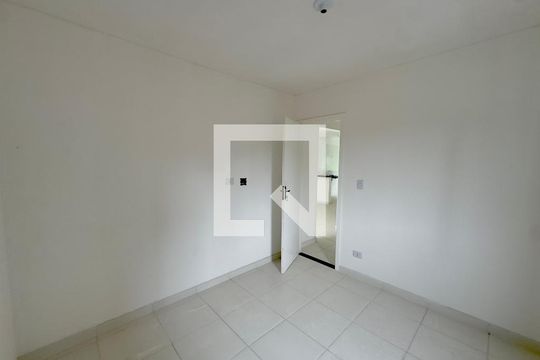 Quarto 2 de apartamento para alugar com 3 quartos, 67m² em Jardim Jacy, Guarulhos