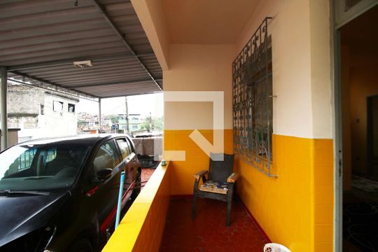 Varanda frente de casa para alugar com 2 quartos, 95m² em Cordovil, Rio de Janeiro