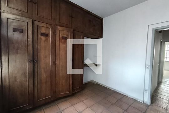 Quarto de apartamento à venda com 2 quartos, 80m² em Barro Preto, Belo Horizonte