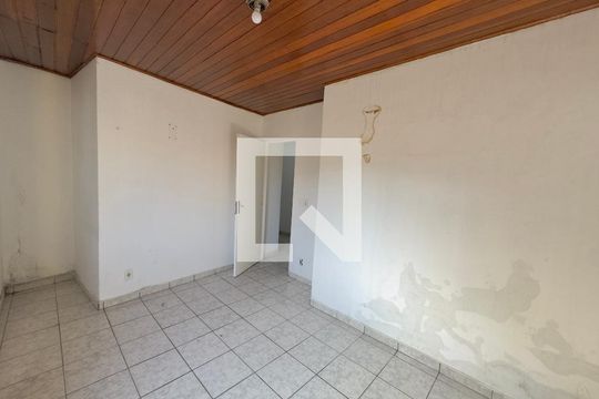 Quarto 1 de casa para alugar com 3 quartos, 100m² em Vila Maranduba, Guarulhos