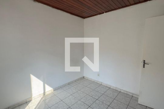 Quarto 2 de casa para alugar com 3 quartos, 100m² em Vila Maranduba, Guarulhos