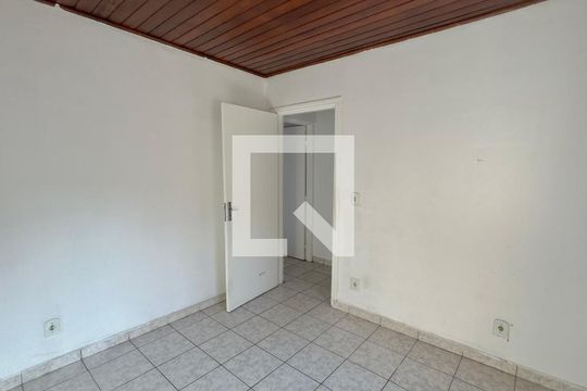 Quarto 2 de casa para alugar com 3 quartos, 100m² em Vila Maranduba, Guarulhos