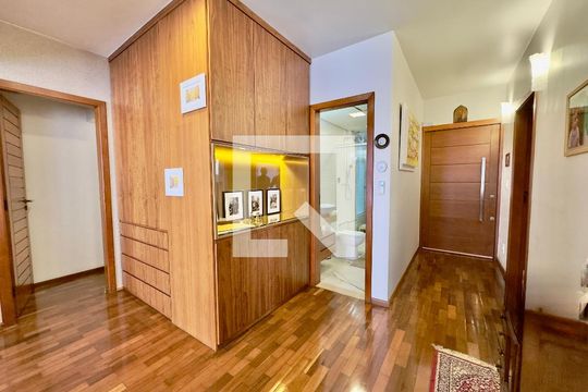 Apartamento à venda com 2 quartos, 100m² em Santa Lúcia, Belo Horizonte