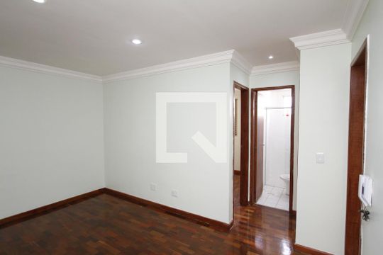 Sala de apartamento à venda com 2 quartos, 65m² em João Pinheiro, Belo Horizonte