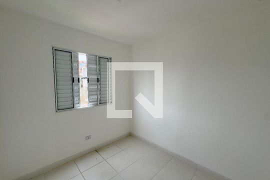 Quarto 2 de apartamento para alugar com 2 quartos, 48m² em Jardim Jacy, Guarulhos