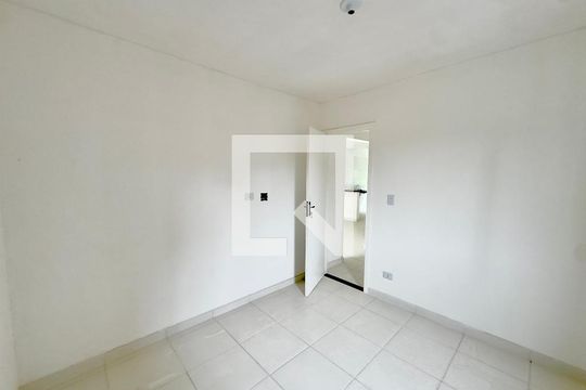 Quarto 2 de apartamento para alugar com 3 quartos, 66m² em Jardim Jacy, Guarulhos