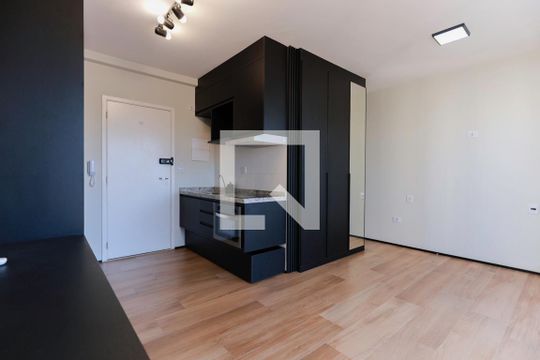 Sala/Quarto de kitnet/studio para alugar com 1 quarto, 25m² em Santana, São Paulo
