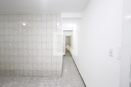 Sala de casa para alugar com 2 quartos, 100m² em Dom Bosco, Belo Horizonte
