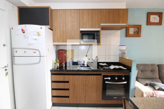 Sala / Cozinha de apartamento para alugar com 2 quartos, 35m² em Vila Brasil, São Paulo