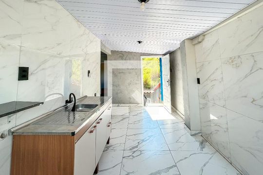 Sala/cozinha de casa para alugar com 2 quartos, 70m² em Dom Bosco, Belo Horizonte