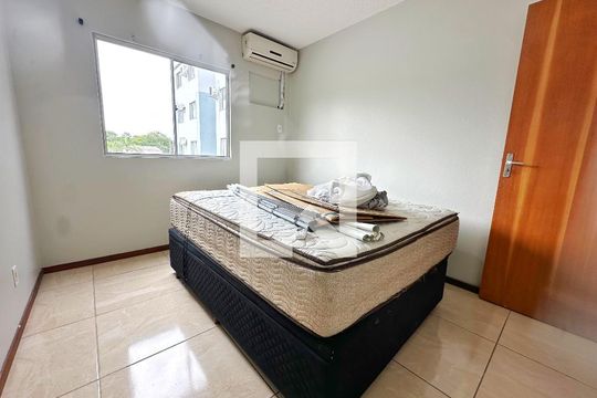 Quarto 2 de apartamento para alugar com 2 quartos, 50m² em Areias, São José